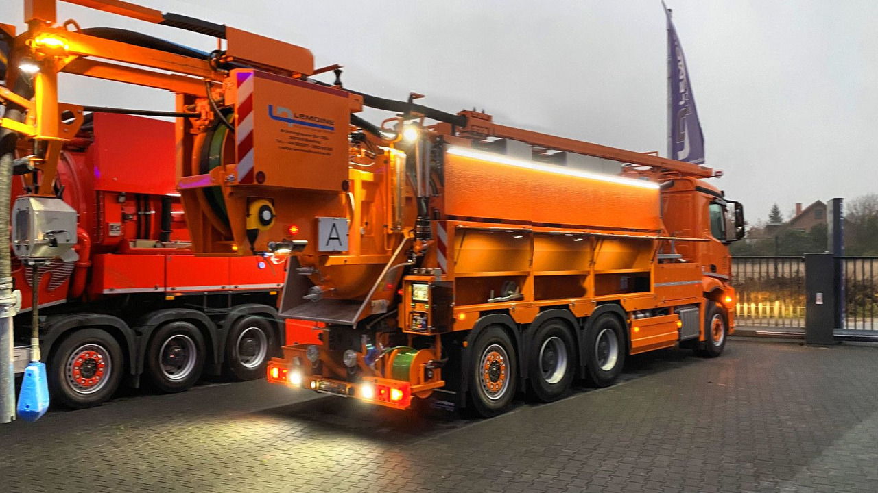 Mercedes-Benz Arocs 3551 8x4 Müller 16mCanalmaster F160EWA WRG - Vakuumski tovornjak: slika 2 Mercedes-Benz Arocs 3551 8x4 Müller 16mCanalmaster F160EWA WRG - Vakuumski tovornjak: slika 2