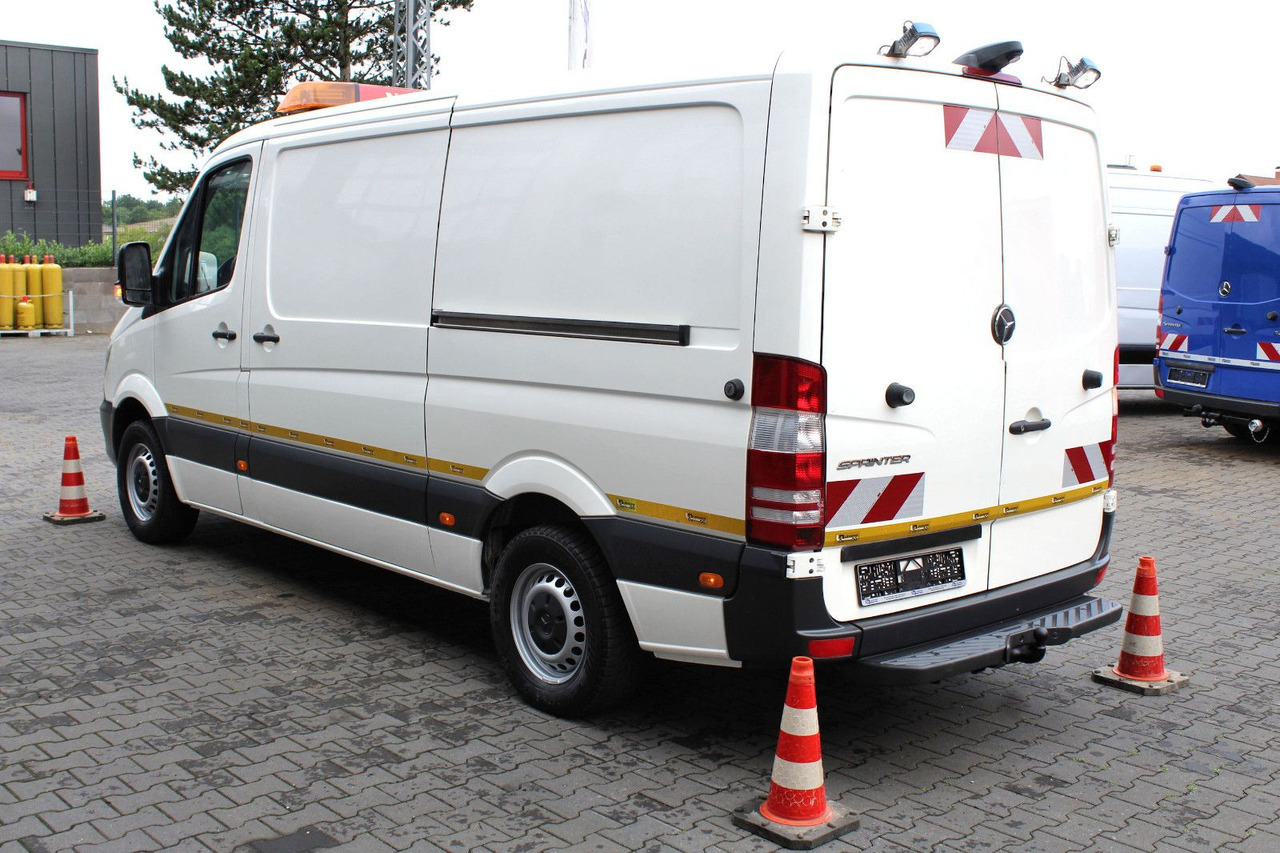 Mercedes-Benz Sprinter 316 CDI + Leistikow 1m³ HD-Spüler 3,5t - Vakuumski tovornjak: slika 3 Mercedes-Benz Sprinter 316 CDI + Leistikow 1m³ HD-Spüler 3,5t - Vakuumski tovornjak: slika 3