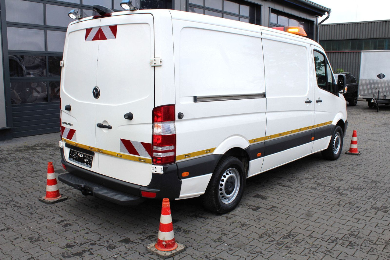 Mercedes-Benz Sprinter 316 CDI + Leistikow 1m³ HD-Spüler 3,5t - Vakuumski tovornjak: slika 4 Mercedes-Benz Sprinter 316 CDI + Leistikow 1m³ HD-Spüler 3,5t - Vakuumski tovornjak: slika 4