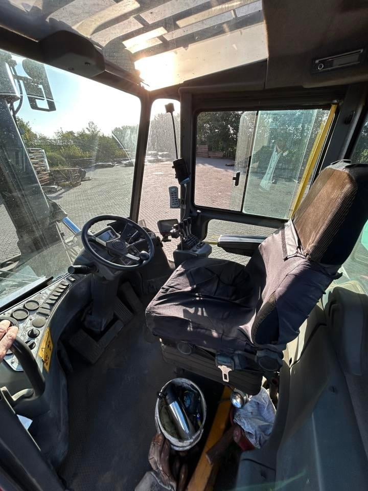 Kalmar DCE160-6 - Diesel viličar: slika 4 Kalmar DCE160-6 - Diesel viličar: slika 4