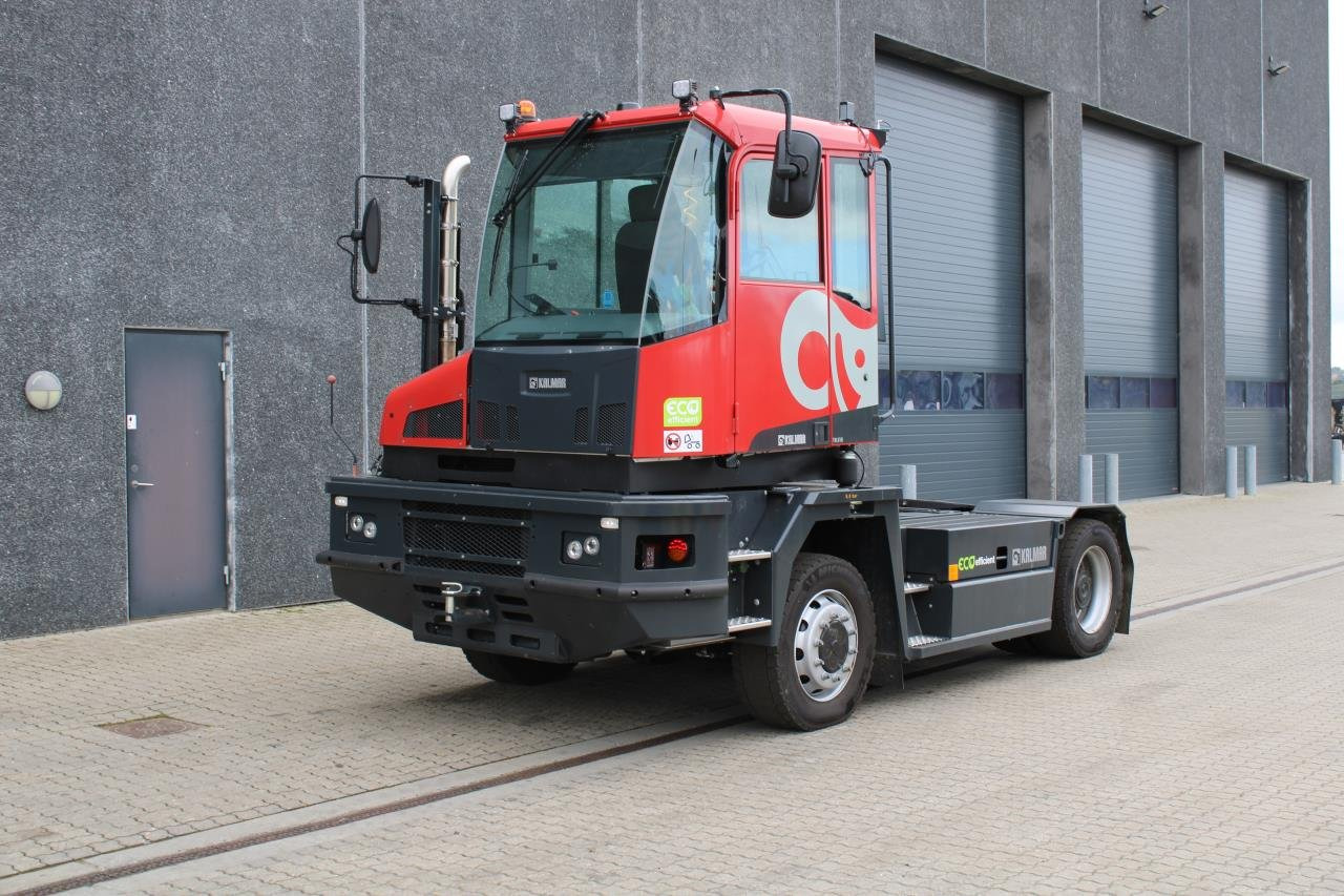 Kalmar TRL618I 4X4 - Terminalski traktor: slika 2 Kalmar TRL618I 4X4 - Terminalski traktor: slika 2