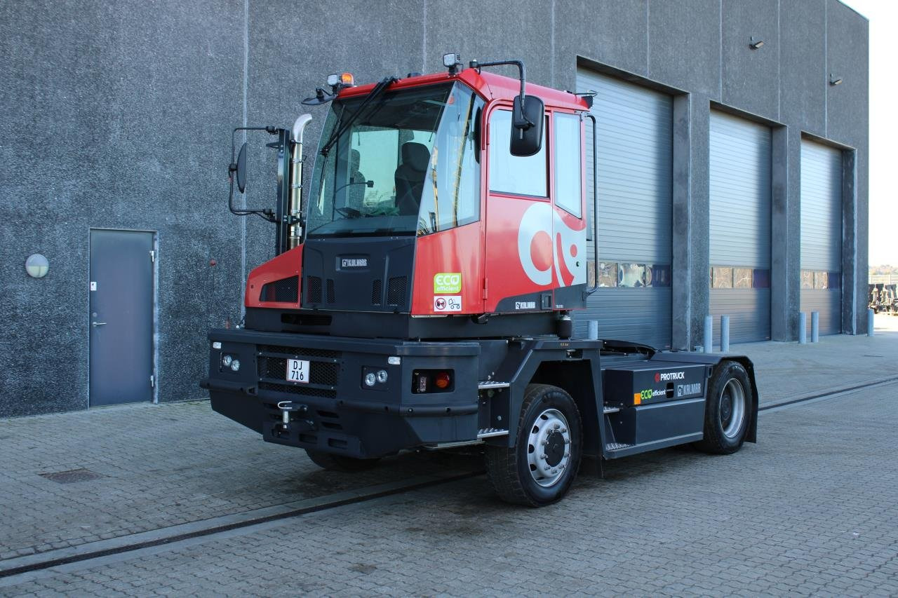 Kalmar TRL618I 4X4 - Terminalski traktor: slika 2 Kalmar TRL618I 4X4 - Terminalski traktor: slika 2