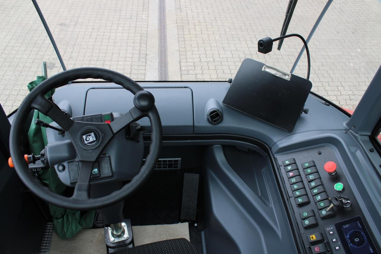 Kalmar TRL618I 4X4 - Terminalski traktor: slika 4 Kalmar TRL618I 4X4 - Terminalski traktor: slika 4