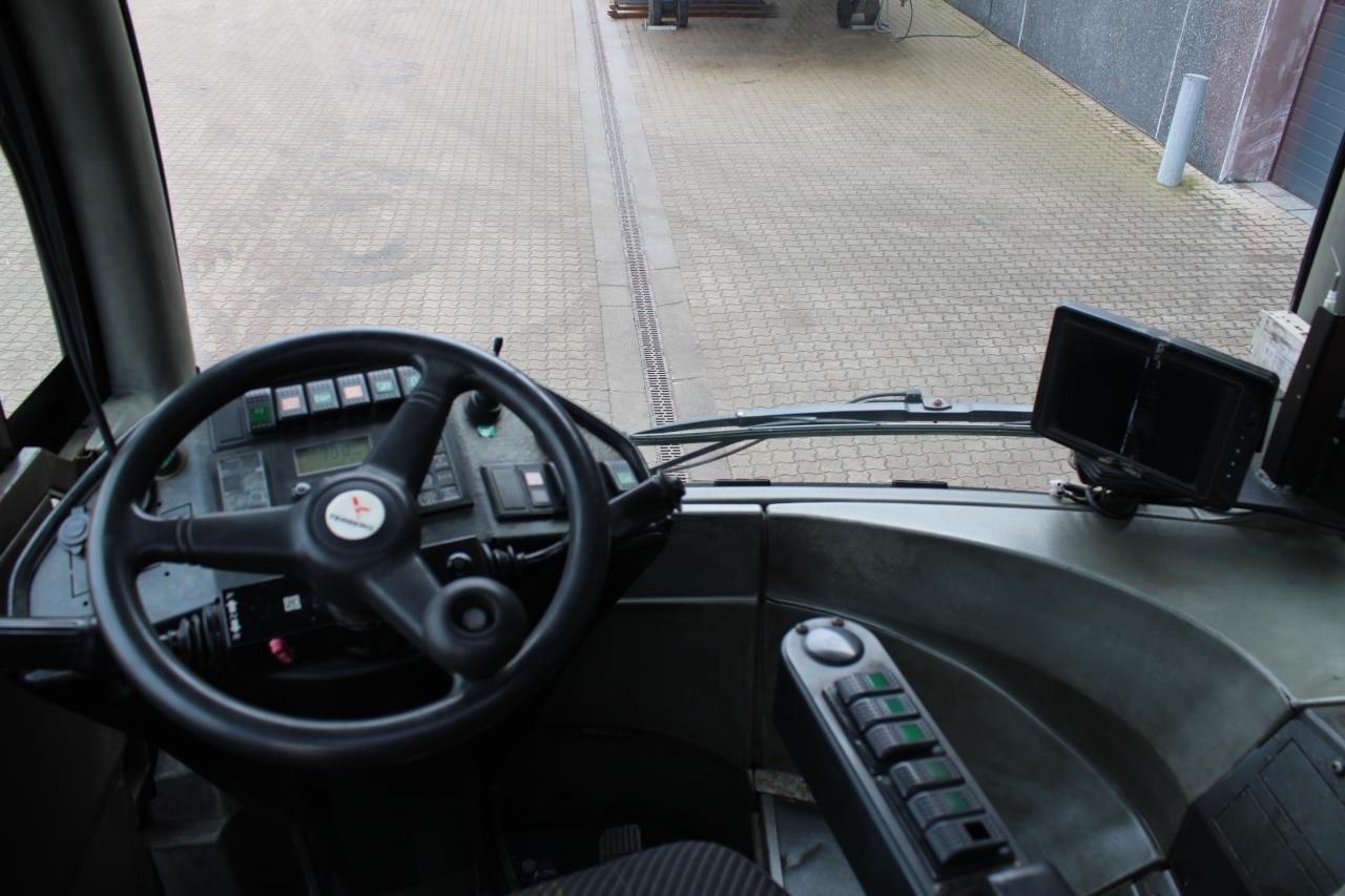 Terberg RT222 - Terminalski traktor: slika 4 Terberg RT222 - Terminalski traktor: slika 4