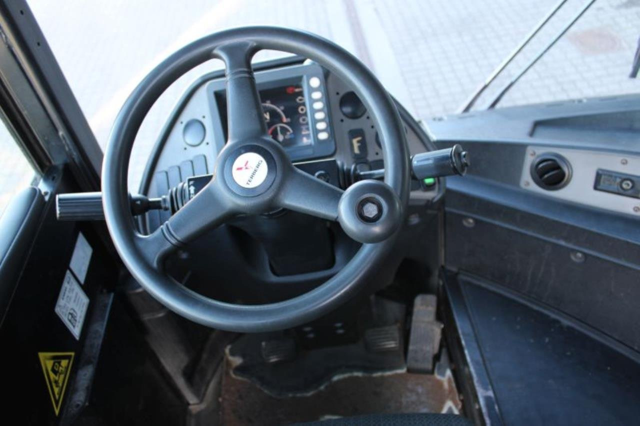 Terberg RT223 - Terminalski traktor: slika 4 Terberg RT223 - Terminalski traktor: slika 4