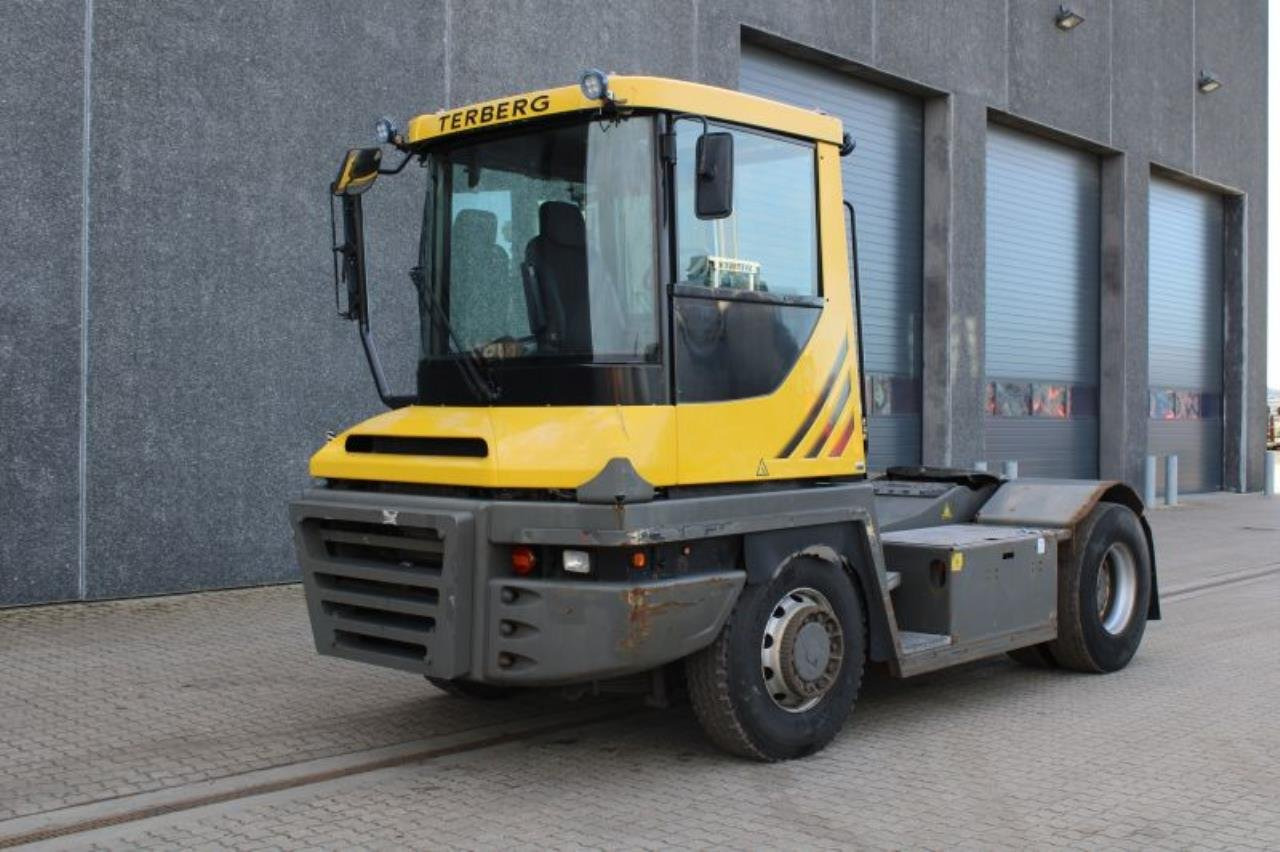 Terberg RT283 - Terminalski traktor: slika 2 Terberg RT283 - Terminalski traktor: slika 2