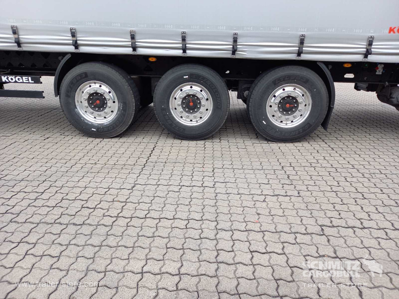 KOEGEL Auflieger Curtainsider Coil - Polprikolica s ponjavo: slika 5 KOEGEL Auflieger Curtainsider Coil - Polprikolica s ponjavo: slika 5