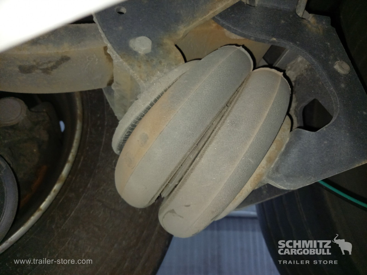 SCHMITZ Auflieger Tiefkühler Standard Double deck - Izotermična polprikolica: slika 4 SCHMITZ Auflieger Tiefkühler Standard Double deck - Izotermična polprikolica: slika 4