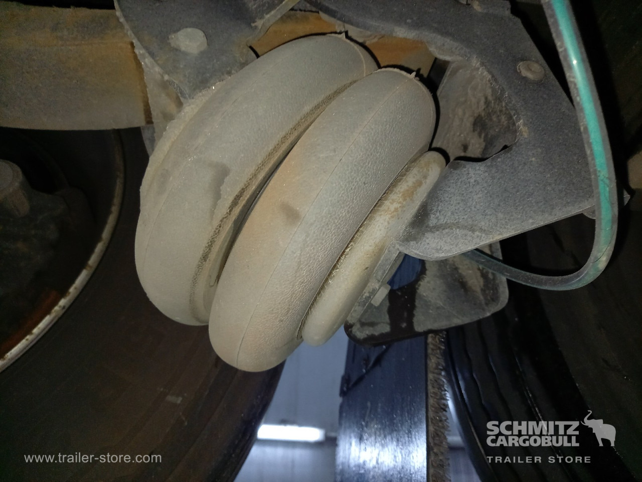 SCHMITZ Auflieger Tiefkühler Standard Double deck - Izotermična polprikolica: slika 4 SCHMITZ Auflieger Tiefkühler Standard Double deck - Izotermična polprikolica: slika 4