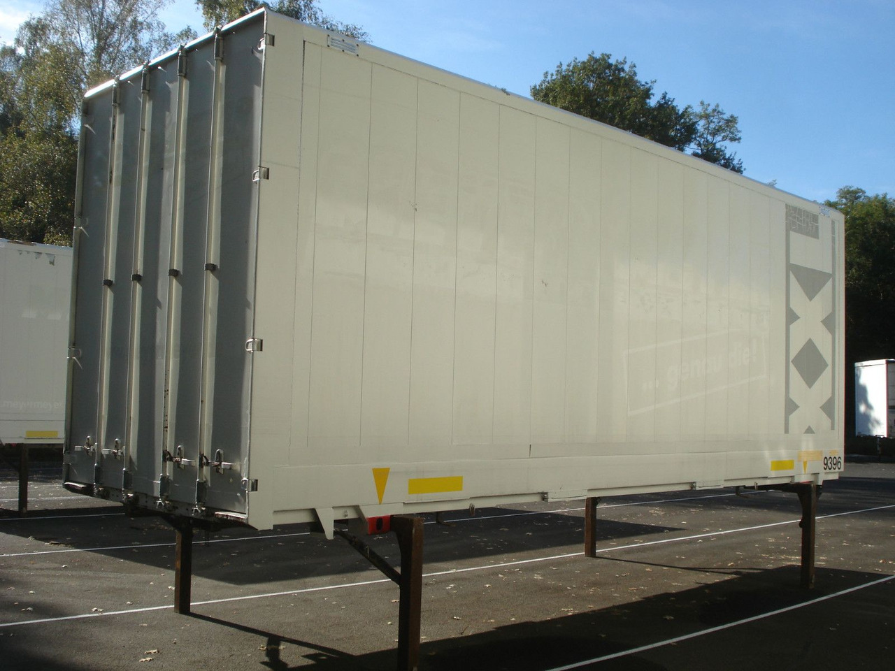 Krone WK 7,7 STG Kleider Textil Jumbo C 7,82 - Prikolica zabojnik: slika 3 Krone WK 7,7 STG Kleider Textil Jumbo C 7,82 - Prikolica zabojnik: slika 3