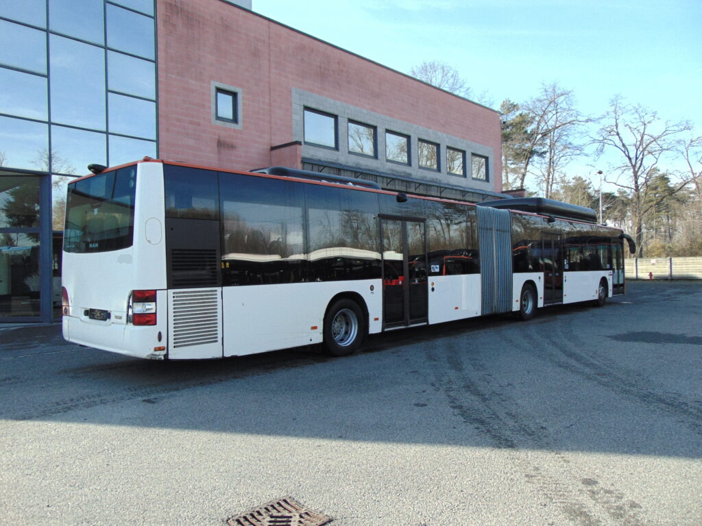 Zgibni avtobus N.3 MAN LION’S CITY GL CNG – Anno 2014: slika 7