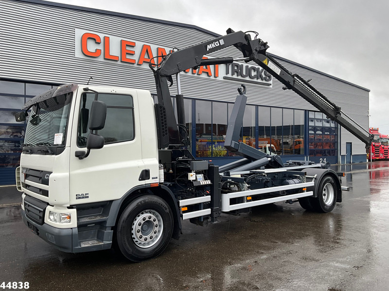 DAF FA 75 CF 250 MKG 14 Tonmeter laadkraan - Kotalni prekucni tovornjak, Tovornjak z dvigalom: slika 1 DAF FA 75 CF 250 MKG 14 Tonmeter laadkraan - Kotalni prekucni tovornjak, Tovornjak z dvigalom: slika 1