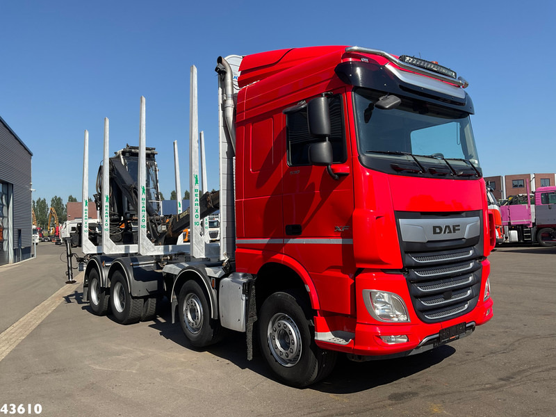 DAF FAD XF 530 8x4 Holzkran - Tovornjak z dvigalom: slika 4 DAF FAD XF 530 8x4 Holzkran - Tovornjak z dvigalom: slika 4