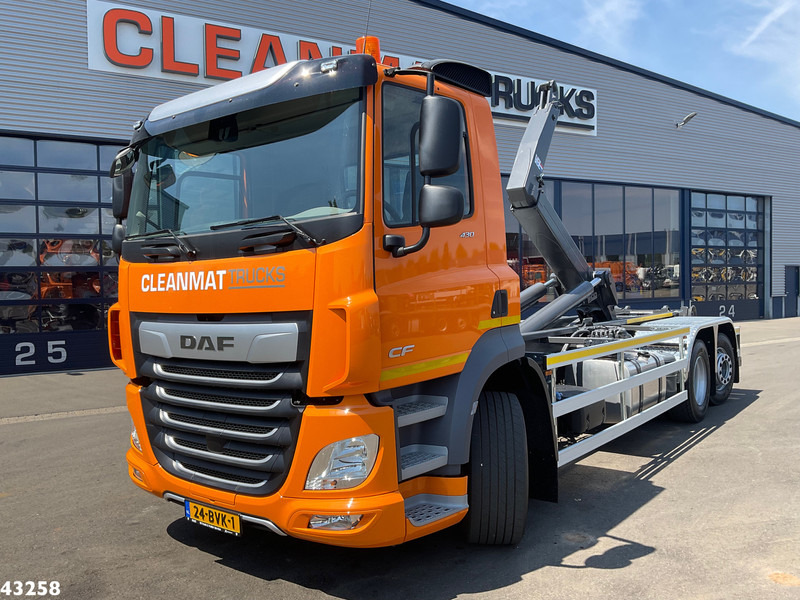 DAF FAN CF 430 VDL 21 Ton haakarmsysteem - Kotalni prekucni tovornjak: slika 1 DAF FAN CF 430 VDL 21 Ton haakarmsysteem - Kotalni prekucni tovornjak: slika 1