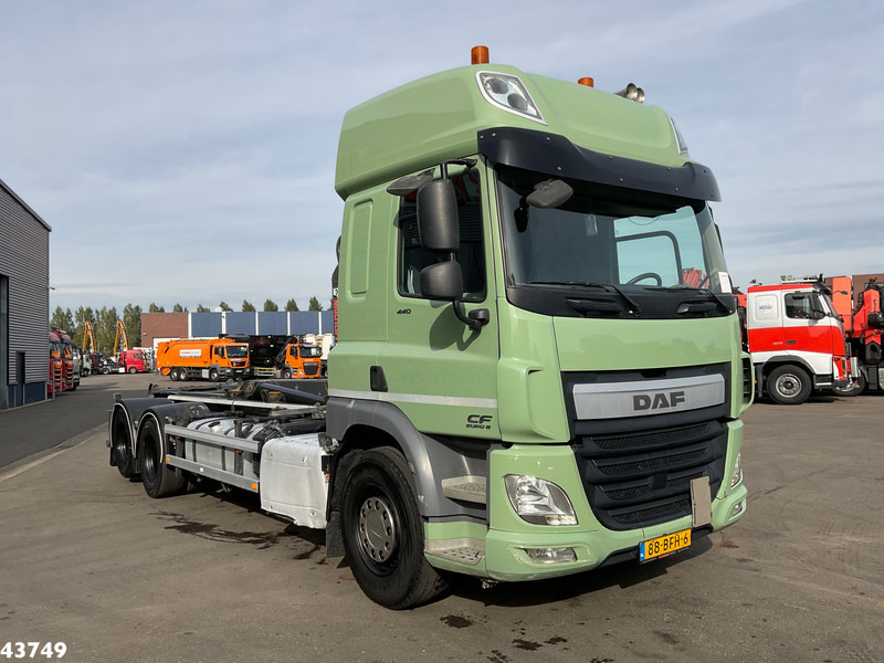 DAF FAS CF 440 Euro 6 Hiab 21 Ton haakarmsysteem - Kotalni prekucni tovornjak: slika 3 DAF FAS CF 440 Euro 6 Hiab 21 Ton haakarmsysteem - Kotalni prekucni tovornjak: slika 3