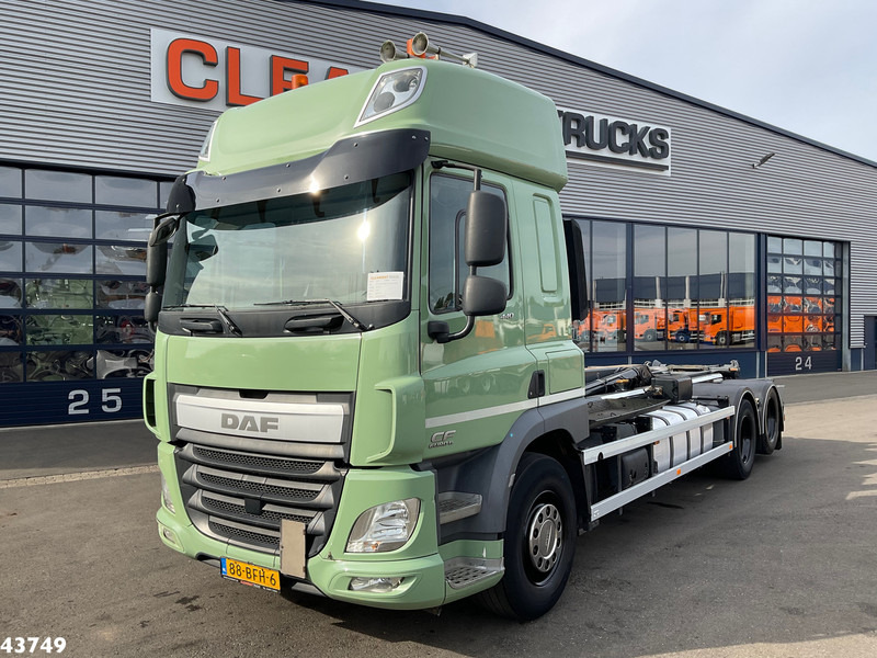 DAF FAS CF 440 Euro 6 Hiab 21 Ton haakarmsysteem - Kotalni prekucni tovornjak: slika 2 DAF FAS CF 440 Euro 6 Hiab 21 Ton haakarmsysteem - Kotalni prekucni tovornjak: slika 2