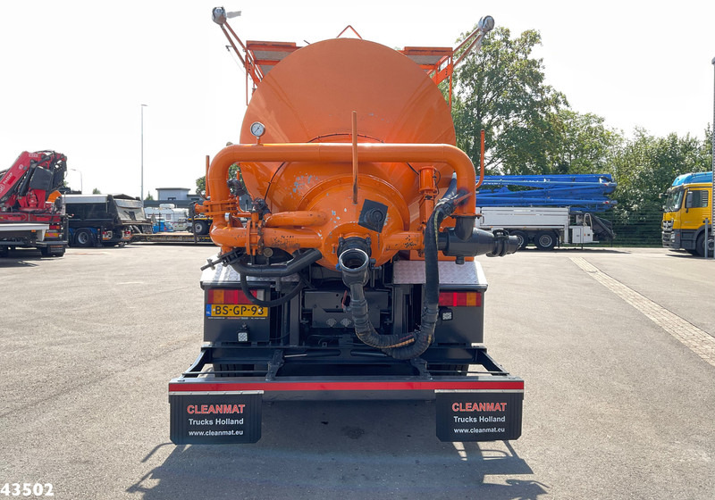 DAF FAX 85 CF 340 Droge stoffen blaas installatie Just 21.613 km! - Vakuumski tovornjak: slika 4 DAF FAX 85 CF 340 Droge stoffen blaas installatie Just 21.613 km! - Vakuumski tovornjak: slika 4