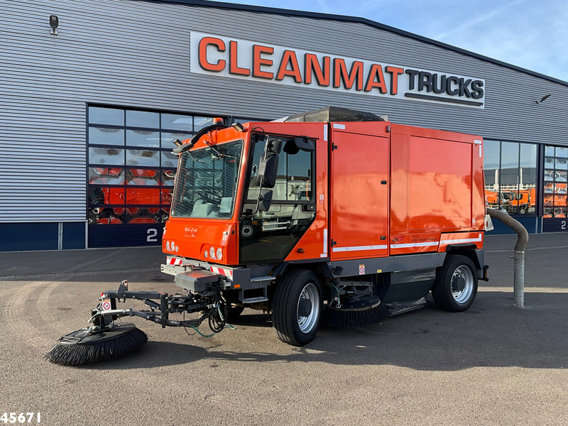 Dulevo 5020 Euro 6 with 3-rd brush - Vozilo za pometanje: slika 1 Dulevo 5020 Euro 6 with 3-rd brush - Vozilo za pometanje: slika 1