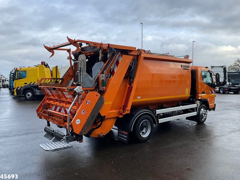 FUSO Canter 9C18 Euro 6 Zoeller 7m³ Just 176.158 km! - Smetarski tovornjak: slika 4 FUSO Canter 9C18 Euro 6 Zoeller 7m³ Just 176.158 km! - Smetarski tovornjak: slika 4