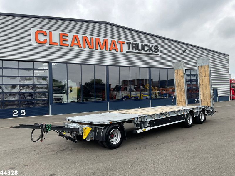 Humbaur 3-assige aanhangwagen met oprijrampen - Prikolica avtotransporter: slika 1 Humbaur 3-assige aanhangwagen met oprijrampen - Prikolica avtotransporter: slika 1