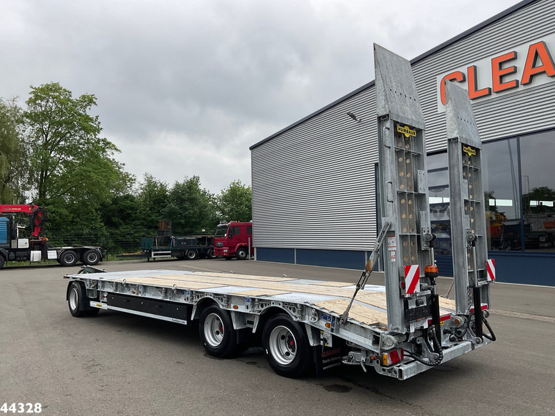 Humbaur 3-assige aanhangwagen met oprijrampen - Prikolica avtotransporter: slika 2 Humbaur 3-assige aanhangwagen met oprijrampen - Prikolica avtotransporter: slika 2