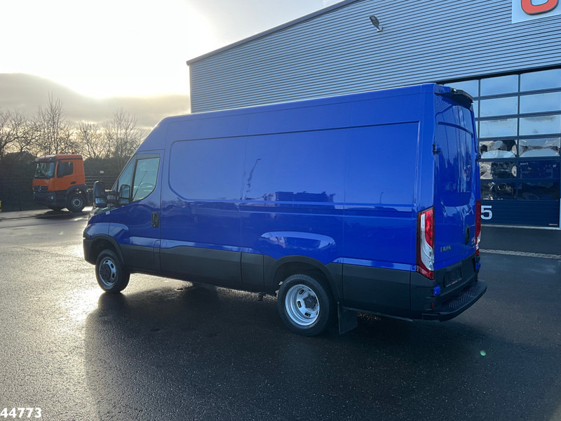 Iveco Daily 35C18 RIONED hogedrukwater installatie - Vakuumski tovornjak: slika 3 Iveco Daily 35C18 RIONED hogedrukwater installatie - Vakuumski tovornjak: slika 3
