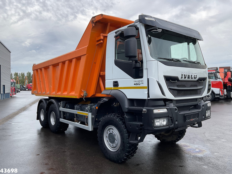 Iveco Trakker AD260TW450 6x6 Euro 6 Manual Full steel Just 25.974 km! - Tovornjak prekucnik: slika 3 Iveco Trakker AD260TW450 6x6 Euro 6 Manual Full steel Just 25.974 km! - Tovornjak prekucnik: slika 3