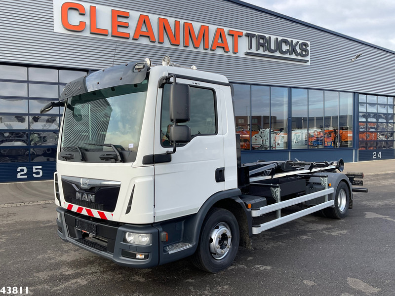 MAN TGL 12.220 Euro 6 12 Ton haakarmsysteem - Kotalni prekucni tovornjak: slika 2 MAN TGL 12.220 Euro 6 12 Ton haakarmsysteem - Kotalni prekucni tovornjak: slika 2