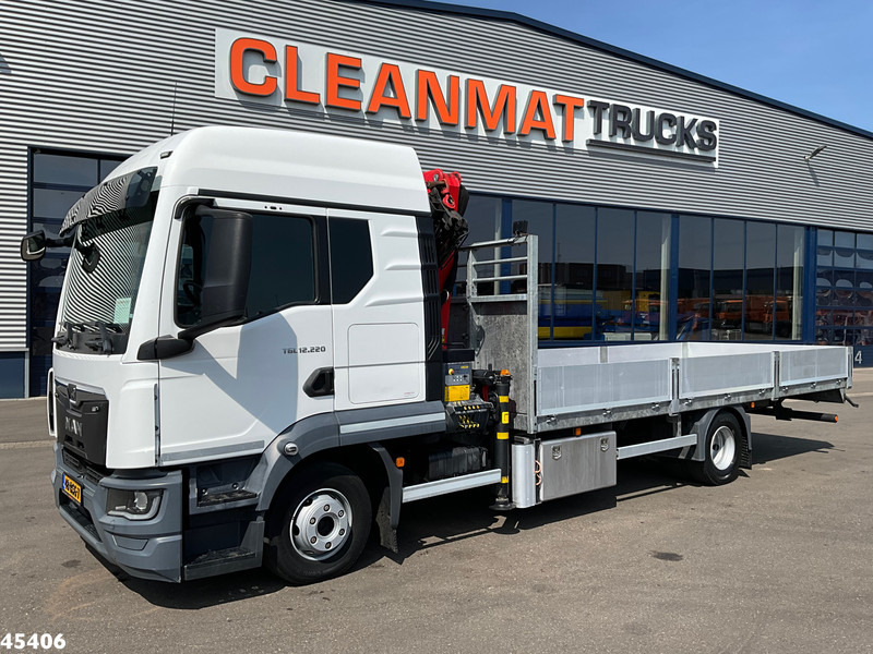 MAN TGL 12.220 Euro 6 Palfinger 11 Tonmeter laadkraan Just 54.870 km! - Tovornjak z dvigalom: slika 2 MAN TGL 12.220 Euro 6 Palfinger 11 Tonmeter laadkraan Just 54.870 km! - Tovornjak z dvigalom: slika 2