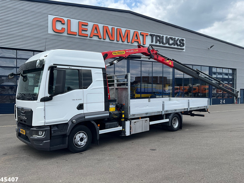 MAN TGL 12.220 Euro 6 Palfinger 11 Tonmeter laadkraan Just 60.518 km! - Tovornjak z dvigalom: slika 1 MAN TGL 12.220 Euro 6 Palfinger 11 Tonmeter laadkraan Just 60.518 km! - Tovornjak z dvigalom: slika 1