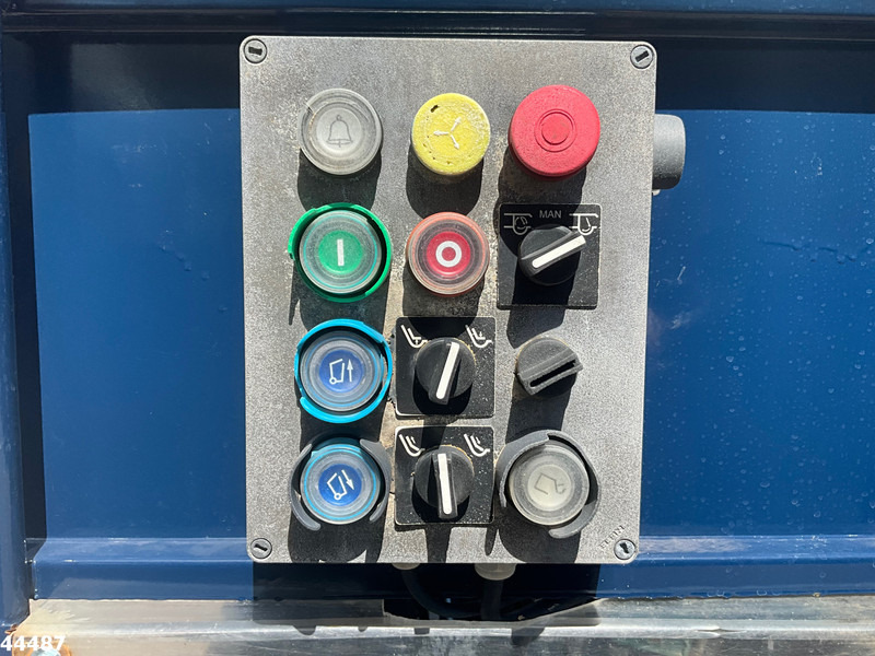 Smetarski tovornjak Mercedes-Benz Atego 1524 Euro 6 Fratelli Mazzocchia 12m²: slika 12 Smetarski tovornjak Mercedes-Benz Atego 1524 Euro 6 Fratelli Mazzocchia 12m²: slika 12