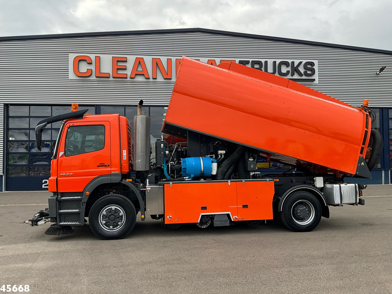 Mercedes-Benz Axor 1833 4x4 Schörling SORF Schienenreinigungs/Railway sweeper Just 38.680 Km! - Vozilo za pometanje: slika 2 Mercedes-Benz Axor 1833 4x4 Schörling SORF Schienenreinigungs/Railway sweeper Just 38.680 Km! - Vozilo za pometanje: slika 2