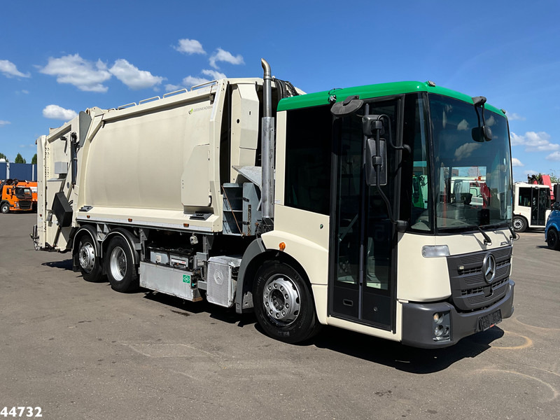 Mercedes-Benz Econic 2630 Euro 6 CNG Norba MF 300 18m³ 2 compartimenten just 137.620 km! - Smetarski tovornjak: slika 4 Mercedes-Benz Econic 2630 Euro 6 CNG Norba MF 300 18m³ 2 compartimenten just 137.620 km! - Smetarski tovornjak: slika 4