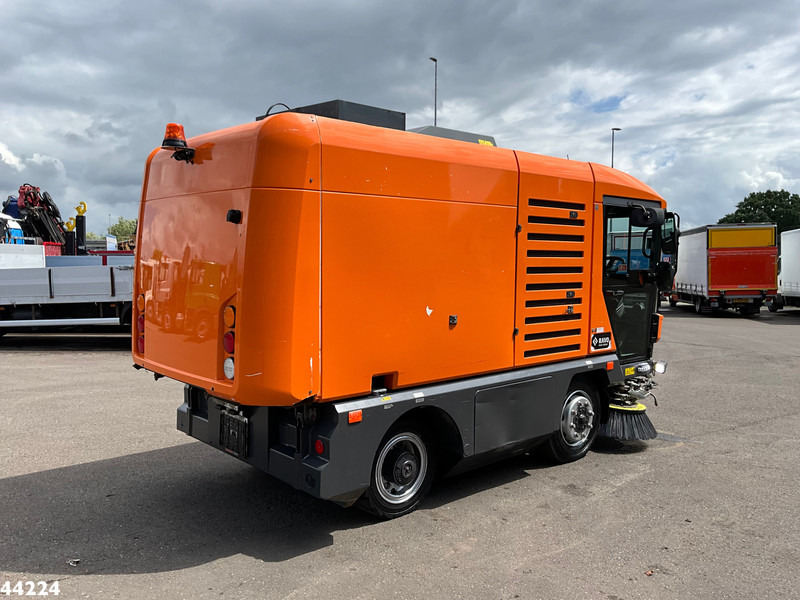 Ravo 540 Euro 6 - Vozilo za pometanje: slika 4 Ravo 540 Euro 6 - Vozilo za pometanje: slika 4