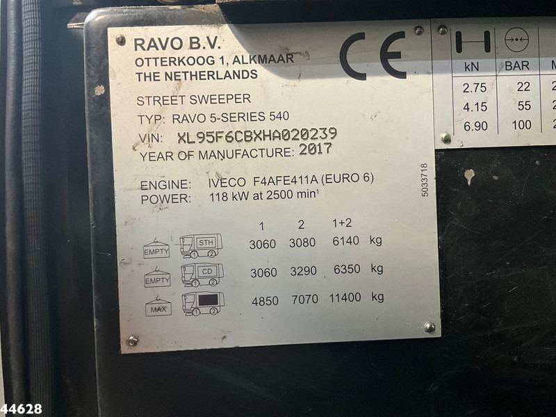 Vozilo za pometanje Ravo 540 Euro 6 with 3-rd brush: slika 19