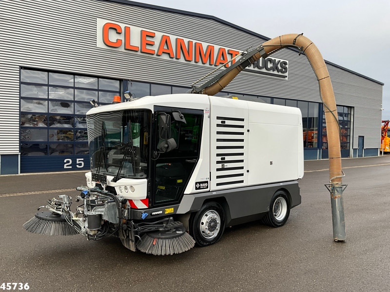 Ravo 540 Euro 6 with new 3-rd brush! - Vozilo za pometanje: slika 1 Ravo 540 Euro 6 with new 3-rd brush! - Vozilo za pometanje: slika 1