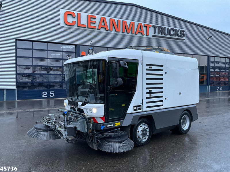 Ravo 540 Euro 6 with new 3-rd brush! - Vozilo za pometanje: slika 4 Ravo 540 Euro 6 with new 3-rd brush! - Vozilo za pometanje: slika 4