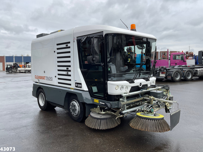 Ravo 540 STH Euro 6 with 3-rd brush - Vozilo za pometanje: slika 4 Ravo 540 STH Euro 6 with 3-rd brush - Vozilo za pometanje: slika 4