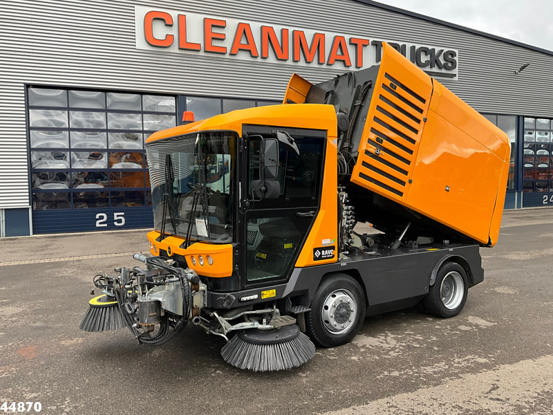 Ravo 540 with 3-rd brush - Vozilo za pometanje: slika 2 Ravo 540 with 3-rd brush - Vozilo za pometanje: slika 2