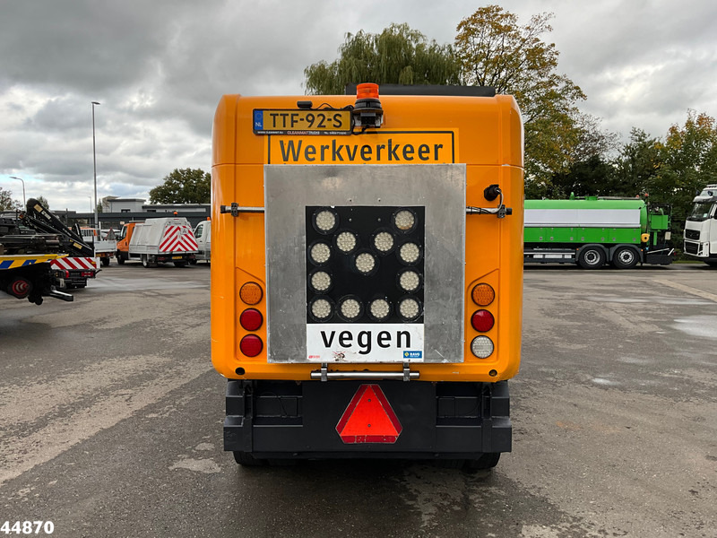 Ravo 540 with 3-rd brush - Vozilo za pometanje: slika 5 Ravo 540 with 3-rd brush - Vozilo za pometanje: slika 5