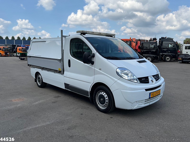 Renault Trafic 2.0 dCi Veeg-vuil kipper - Smetarski tovornjak: slika 5 Renault Trafic 2.0 dCi Veeg-vuil kipper - Smetarski tovornjak: slika 5