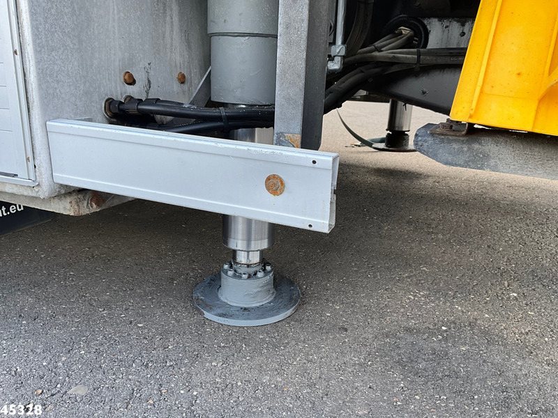 Tovornjak avtotransporter Scania P 410 8x2 Euro 6 Retarder Autotransporter met hydraulische oprijrampen: slika 15 Tovornjak avtotransporter Scania P 410 8x2 Euro 6 Retarder Autotransporter met hydraulische oprijrampen: slika 15