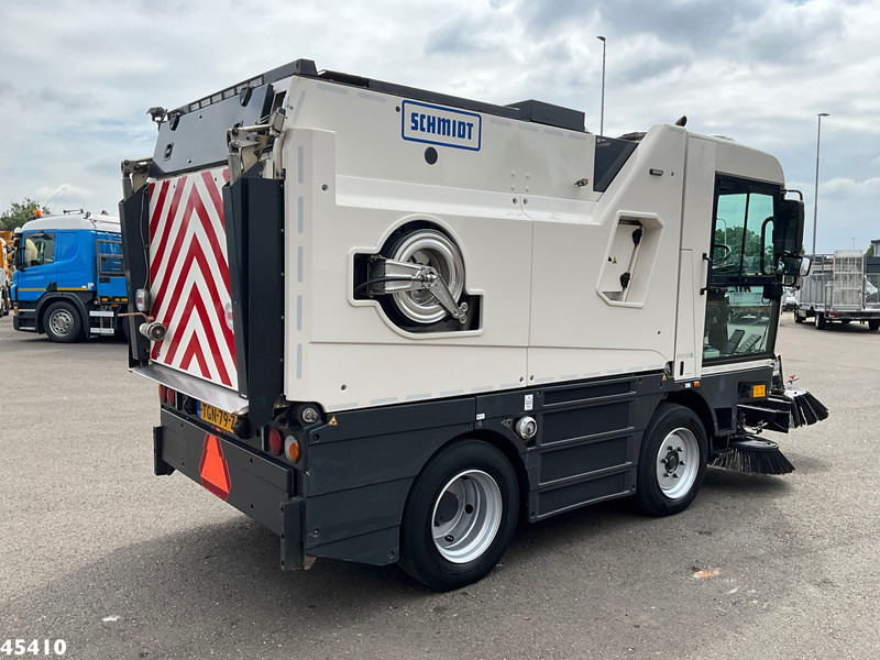 Schmidt Cleango 500 Compact Euro 6 with 3-rd brush - Vozilo za pometanje: slika 3 Schmidt Cleango 500 Compact Euro 6 with 3-rd brush - Vozilo za pometanje: slika 3