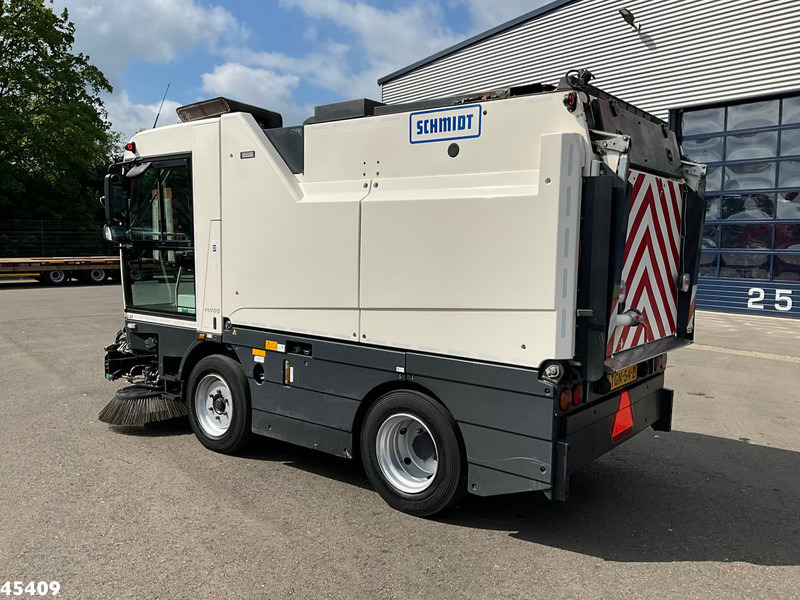 Schmidt Cleango 500 Compact Euro 6 with 3-rd brush - Vozilo za pometanje: slika 4 Schmidt Cleango 500 Compact Euro 6 with 3-rd brush - Vozilo za pometanje: slika 4