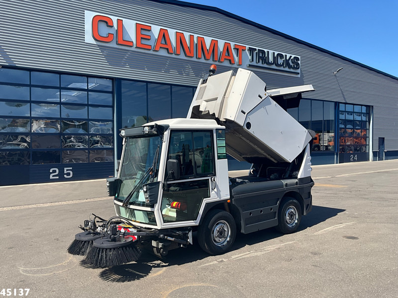 Schmidt Swingo Compact 200 Euro 6 - Vozilo za pometanje: slika 1 Schmidt Swingo Compact 200 Euro 6 - Vozilo za pometanje: slika 1