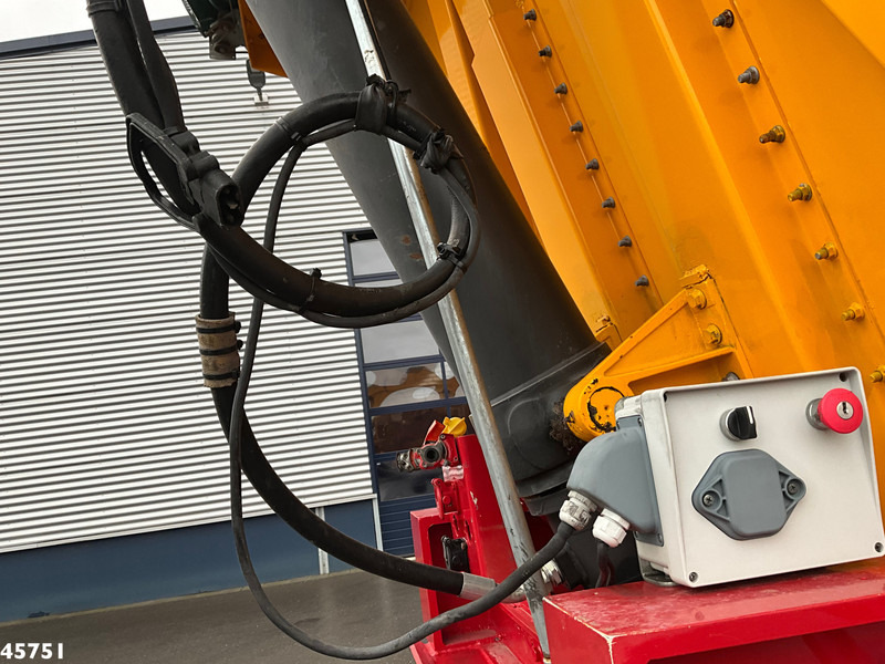 DAF FTG XF 530 6x2 Euro 6 ZF Intarder Kiphydrauliek + OVA 2-assige kipoplegger 32m³ - Vlačilec: slika 5 DAF FTG XF 530 6x2 Euro 6 ZF Intarder Kiphydrauliek + OVA 2-assige kipoplegger 32m³ - Vlačilec: slika 5