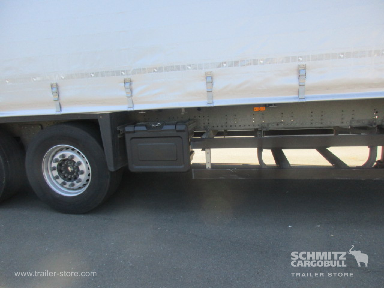 SCHMITZ Curtainsider Standard Taillift - Polprikolica s ponjavo: slika 3 SCHMITZ Curtainsider Standard Taillift - Polprikolica s ponjavo: slika 3