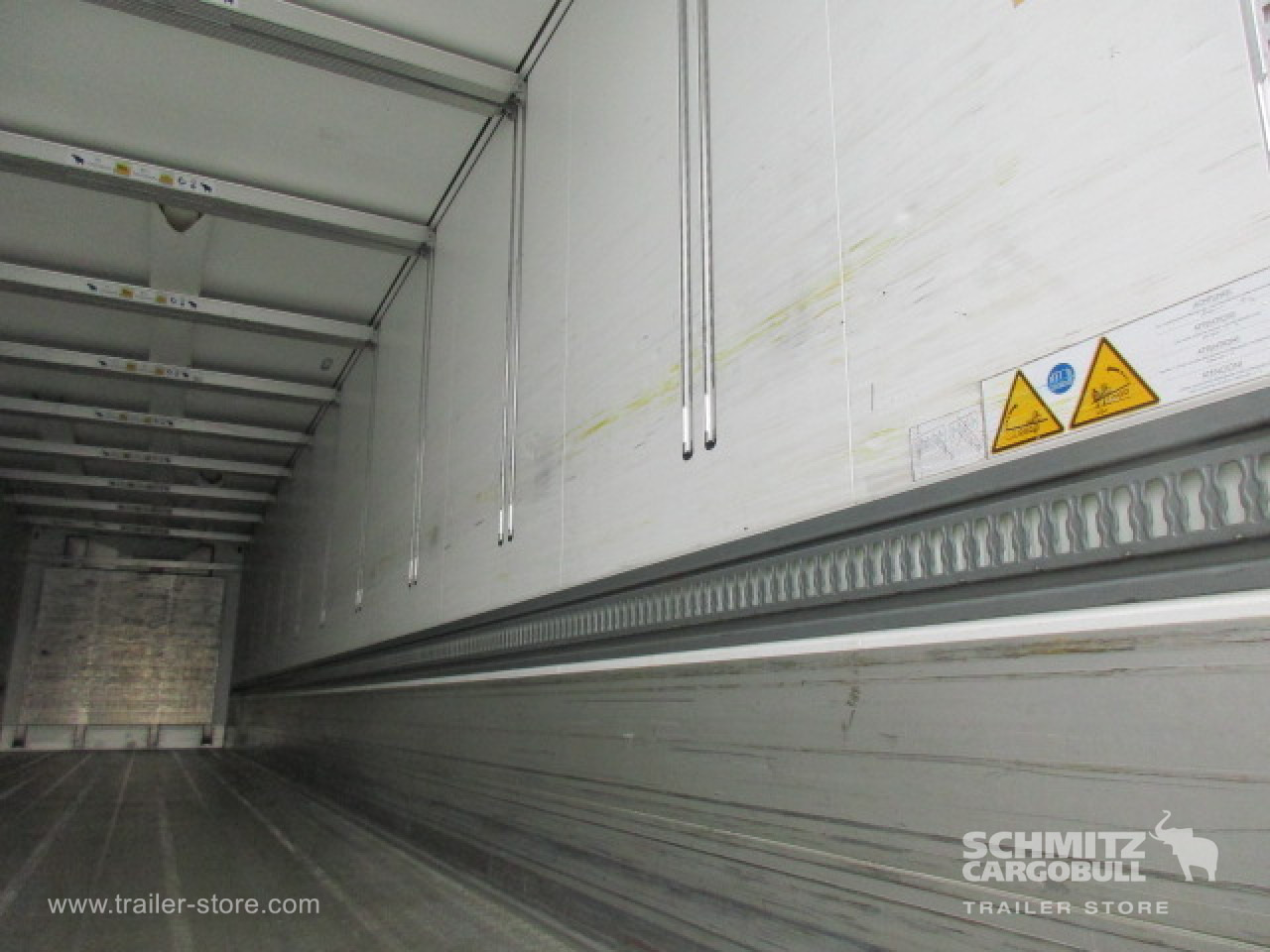 SCHMITZ Reefer Standard Double deck - Izotermična polprikolica: slika 2 SCHMITZ Reefer Standard Double deck - Izotermična polprikolica: slika 2