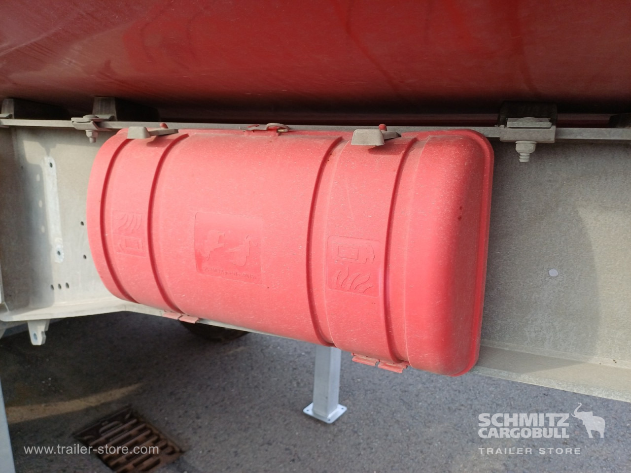 SCHMITZ Auflieger Kipper Stahlrundmulde 28m³ - Kiper polprikolica: slika 4 SCHMITZ Auflieger Kipper Stahlrundmulde 28m³ - Kiper polprikolica: slika 4