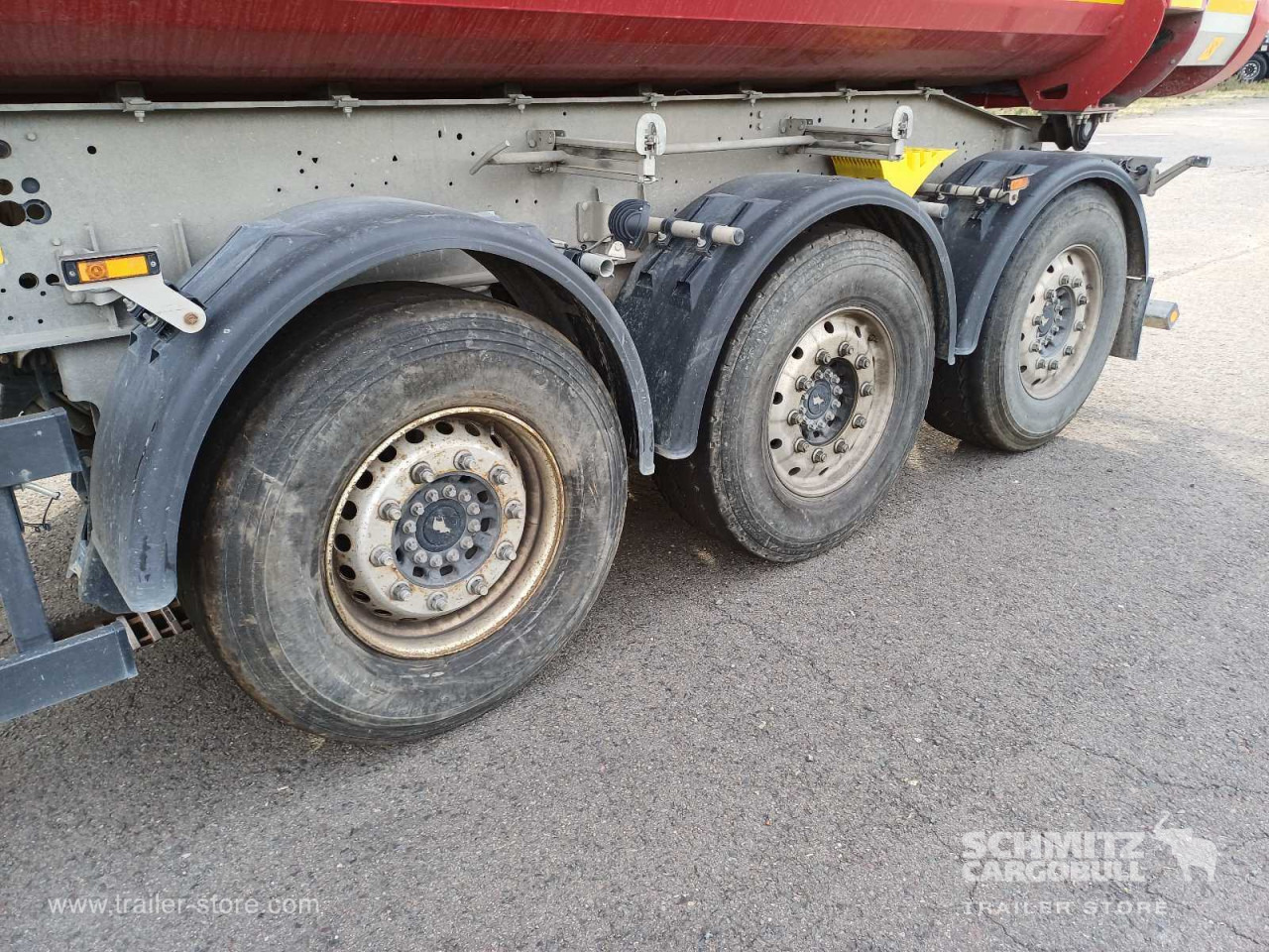 SCHMITZ Auflieger Kipper Stahlrundmulde 28m³ - Kiper polprikolica: slika 2 SCHMITZ Auflieger Kipper Stahlrundmulde 28m³ - Kiper polprikolica: slika 2